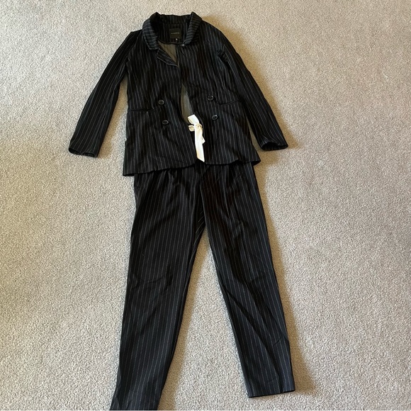 Pin stripe pant suit - super cozy! - Picture 2 of 11
